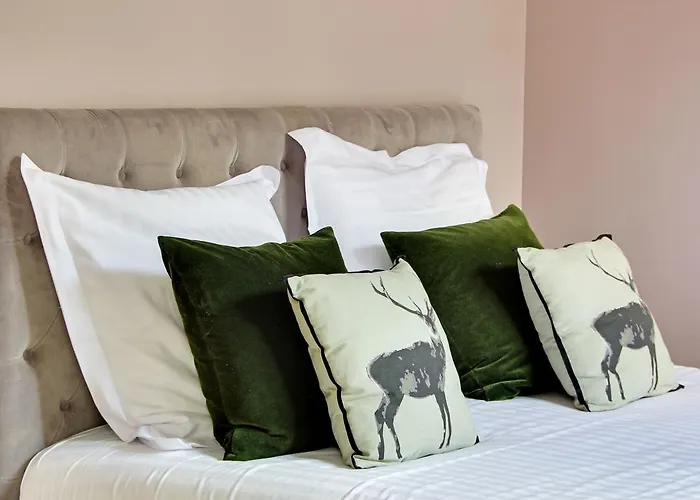 Short Stay Group Museum View Serviced Apartments